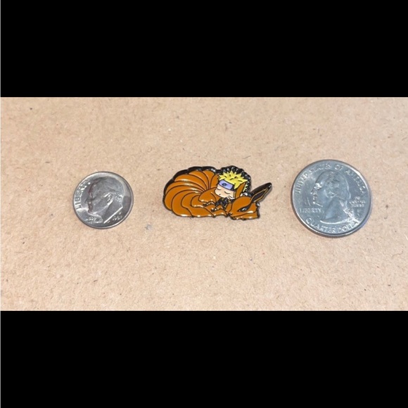 Sleeping Naruto/ Kurama Pin - Picture 3 of 3
